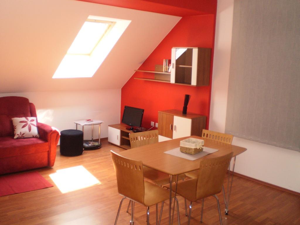 Apartments Petar Pan Krapinske Toplice Værelse billede